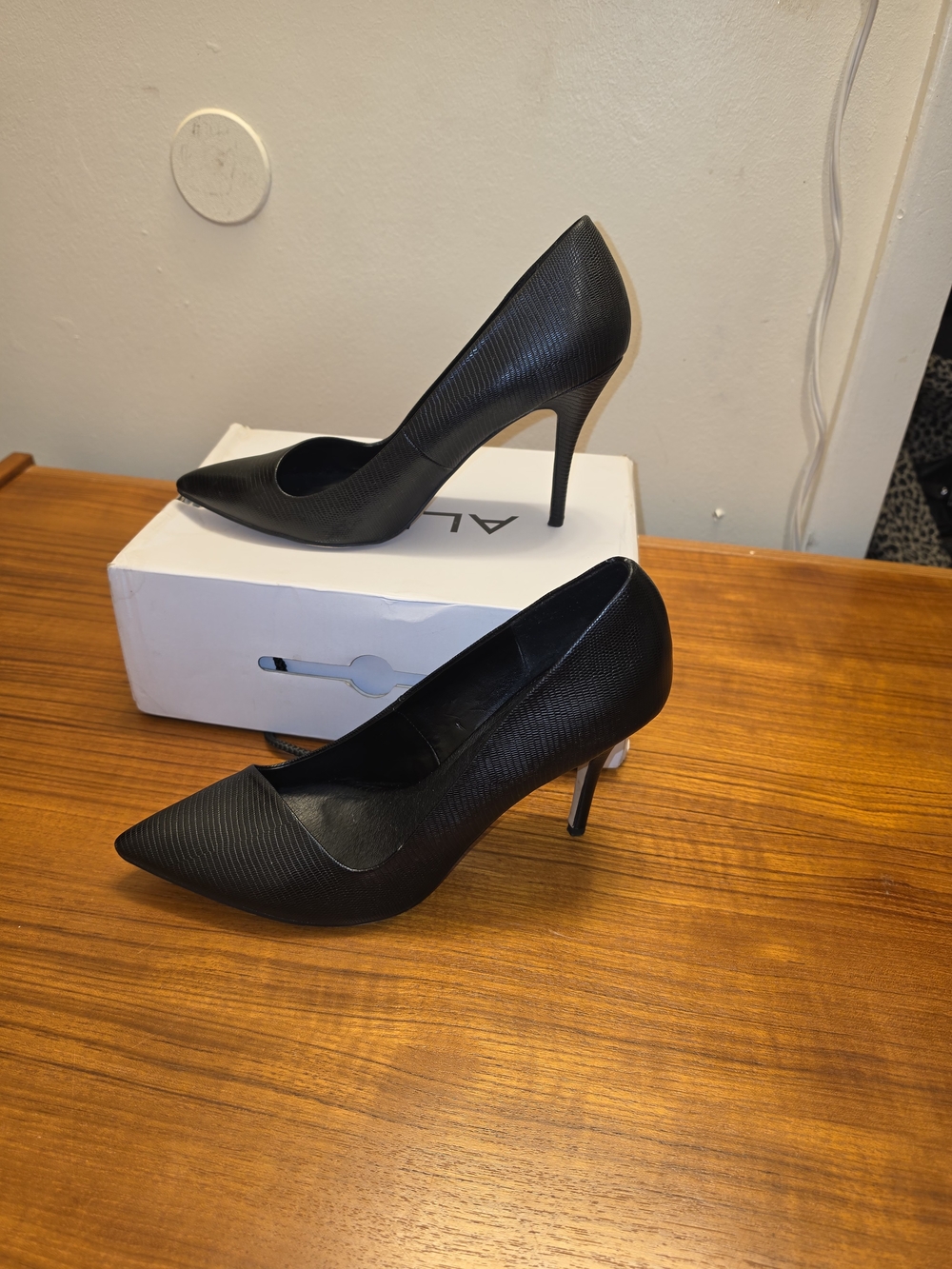 Aldo Black Textured Pointed-Toe Stiletto Pump
